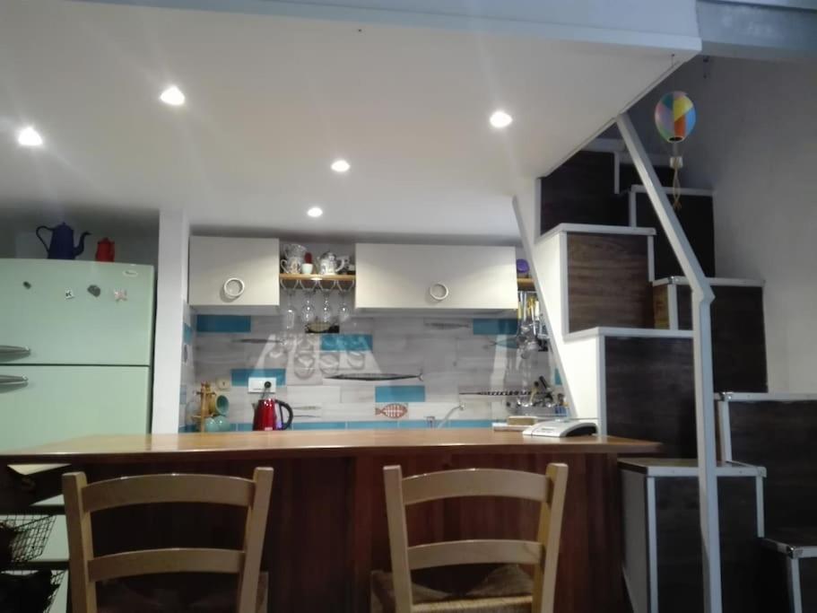 Joyfull Home In The Historical Center Naples Luaran gambar